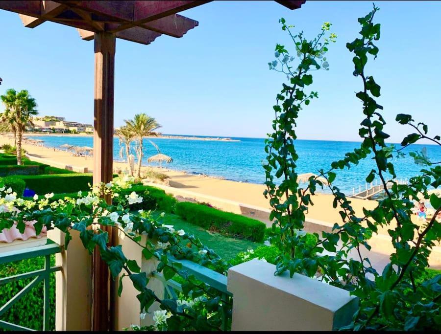 Amazing Beachfront Townhouse Chalet Ain Sokhna Ain Sukhna Exterior foto
